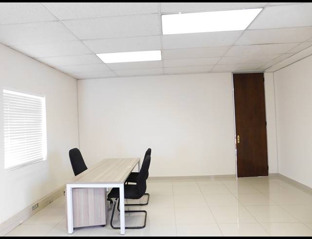 400M² OFFICE FOR SALE IN FERNDALE